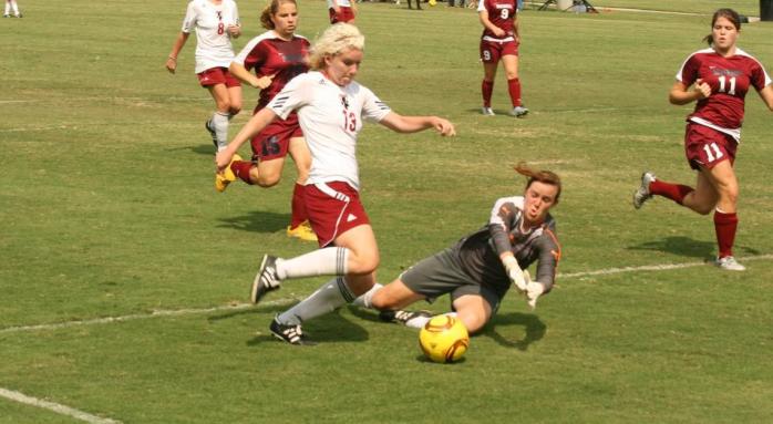Lady Bulldogs pull even at .500
