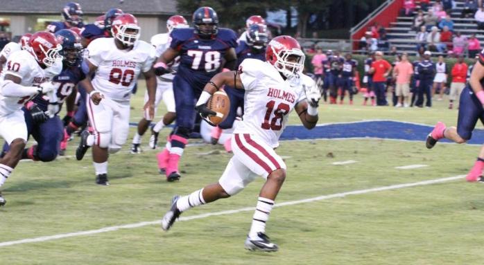 Bulldog safety Jammie Jamison picks up a fumble and races 41 yards to the Ranger nine yard line to set up the first Bulldog touchdown.