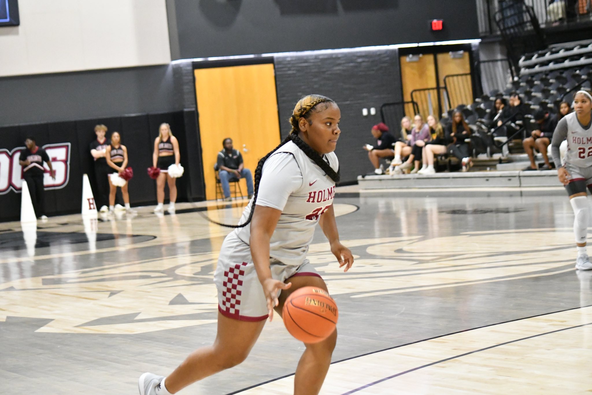 Lady Bulldogs knock off Lady Trojans, 55-47
