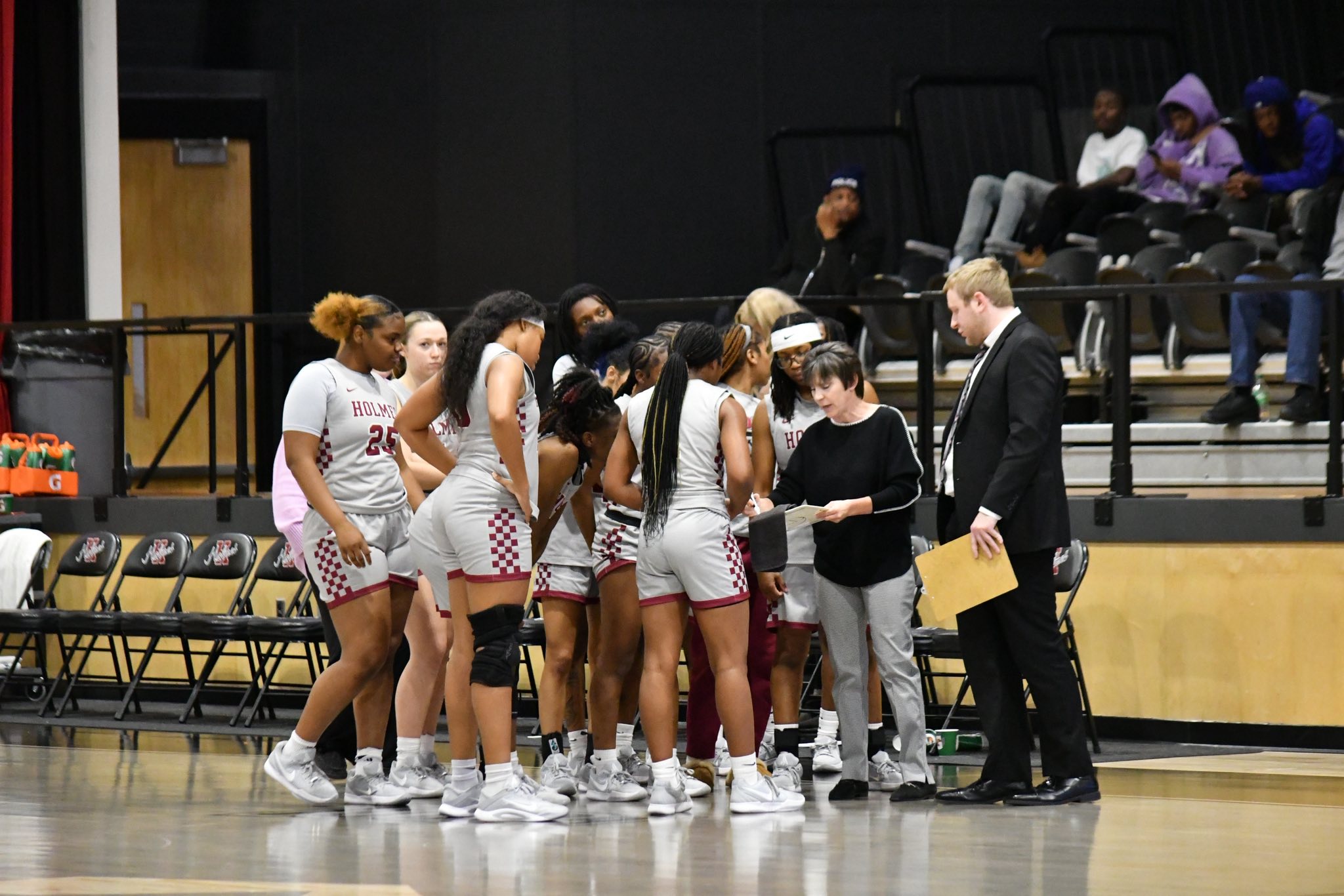 Holmes to face Jones in Region 23 Tournament opener Thursday